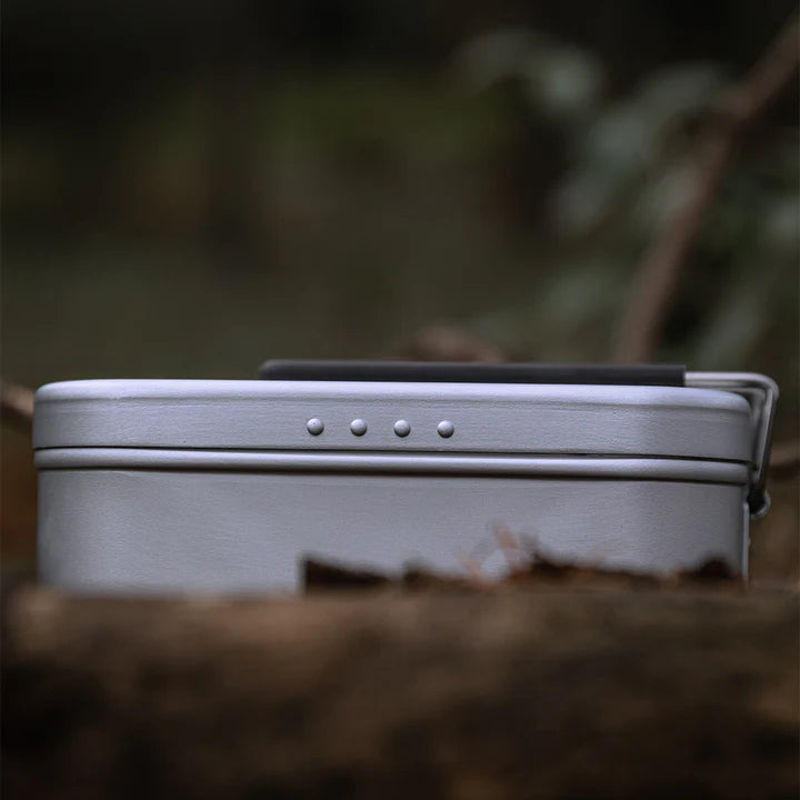close up of anti slip design on the side of Nomadia CampStation Outdoor Aluminium Lunch Box - camping gear - outdoor cooking utensil - uk camping