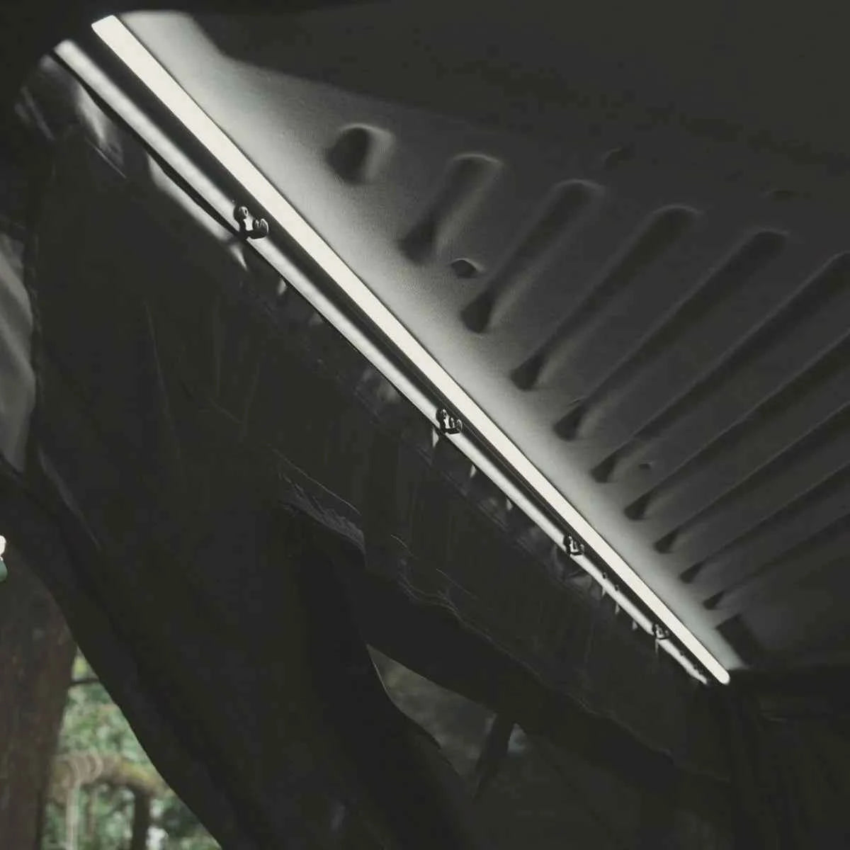 EYRIE Rooftop Tent – Your Elevated Escape Above the Road