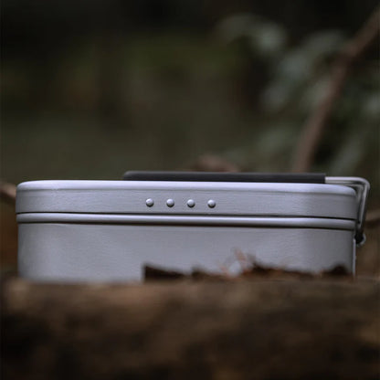 close up of anti slip design on the side of Nomadia CampStation Outdoor Aluminium Lunch Box - camping gear - outdoor cooking utensil - uk camping 